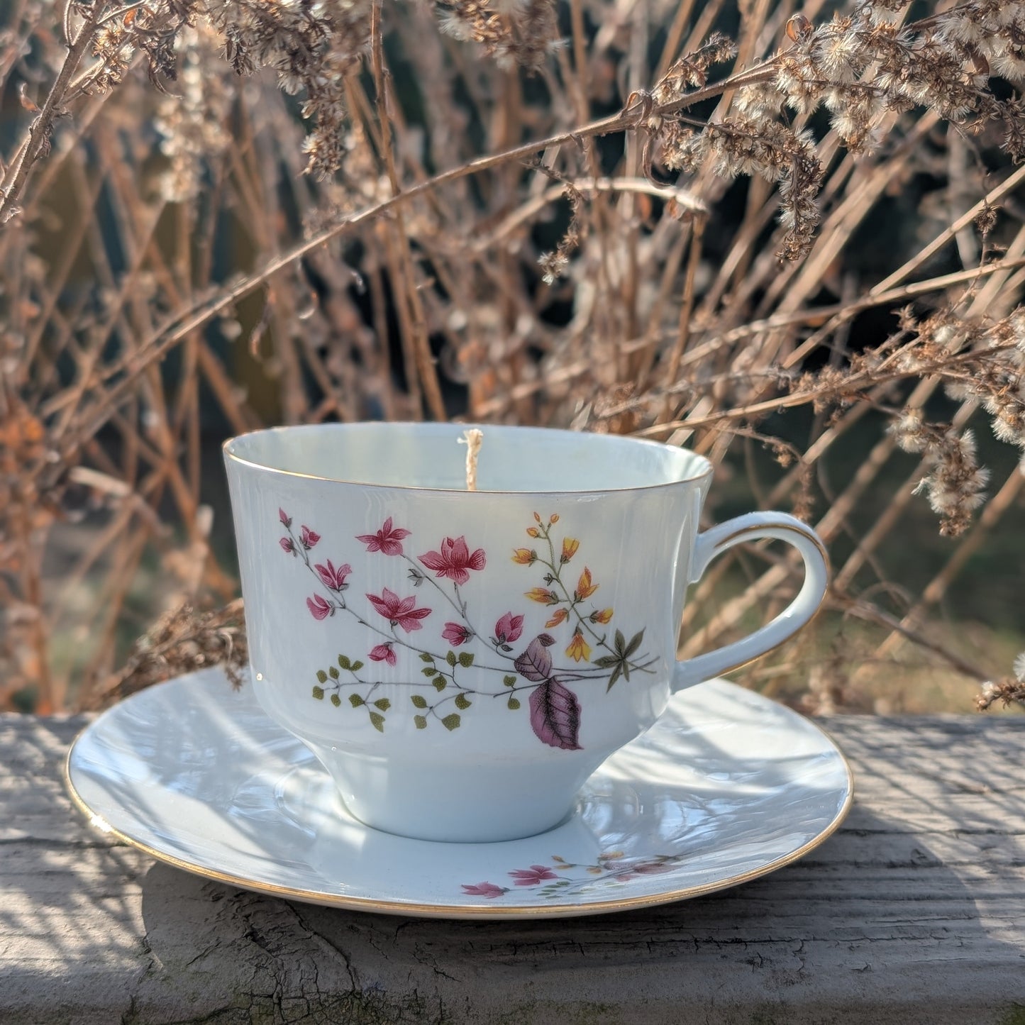 Vintage Teacup “Coco-Bee” Candles